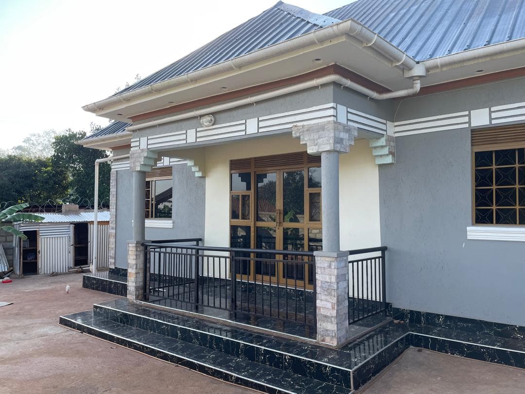 HOUSE FOR SALE