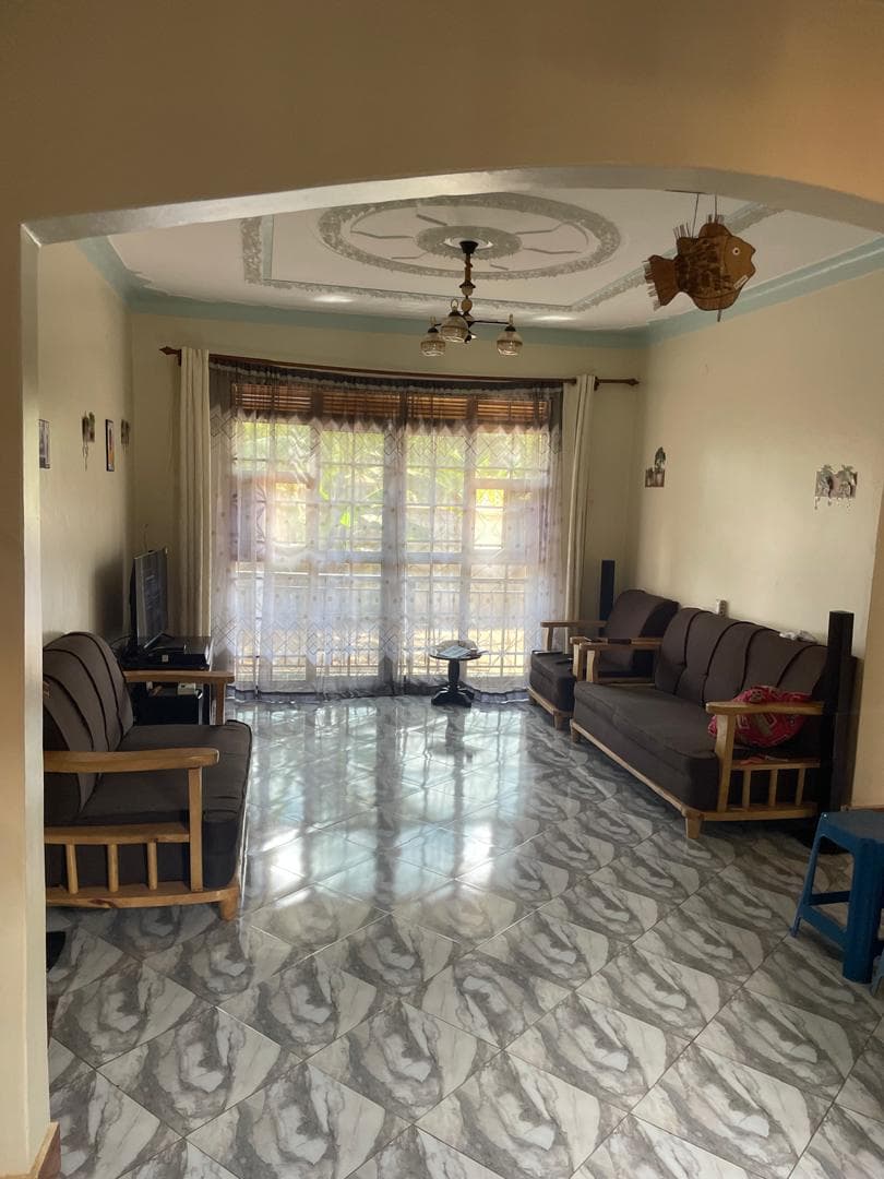 HOUSE FOR SALE gallery 3